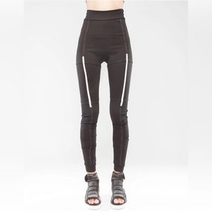 DEMOBAZA LEGGINGS BLACK LINE